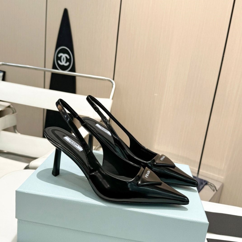Pra*a sandals